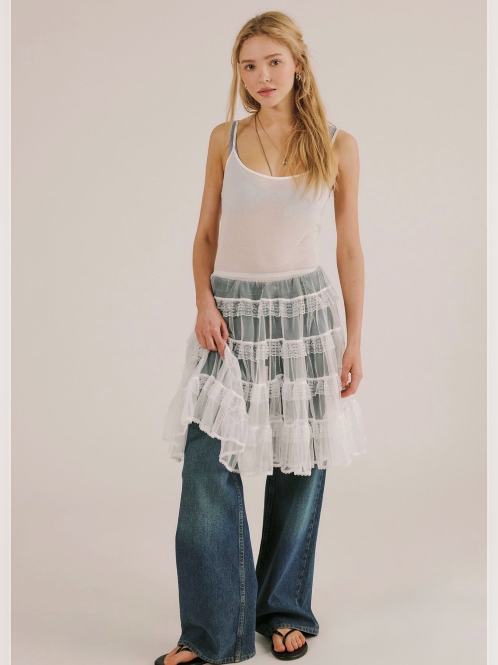 NWT Stunning Free People Layered Tulle Mini Slip Skirt in White. Women’s Size S✨